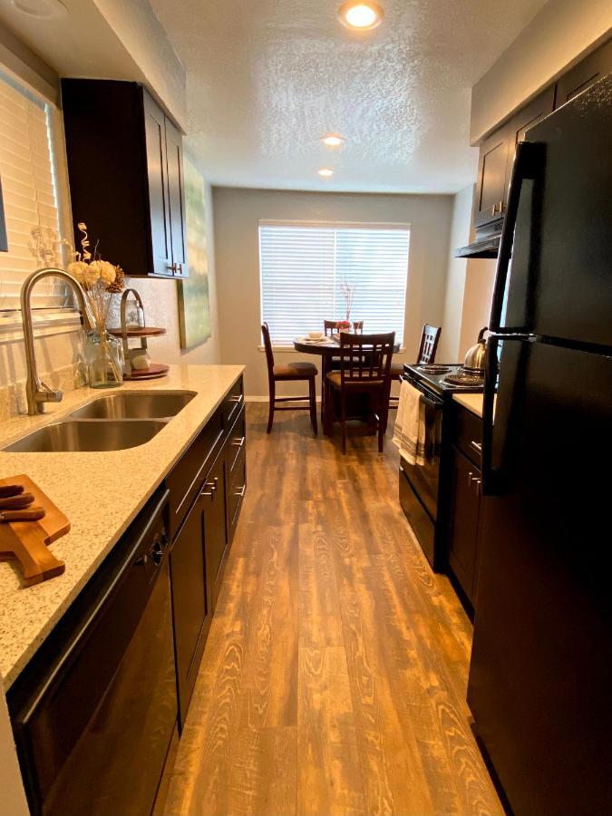 אוקלהומה סיטי Evie'S Campus-Close 2 Bedroom Luxury מראה חיצוני תמונה